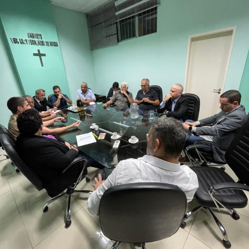 Vereadores de Volta Redonda se reúnem com Sindpass para discutir melhorias no atendimento à população 